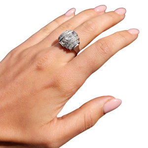 Lovely Art Deco French diamond platinum ring at Deco&Vintage Ltd