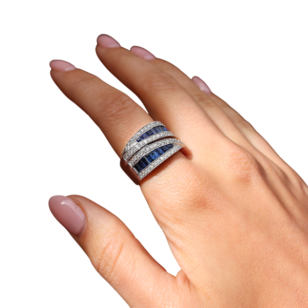 Lovely and Stylish Sapphire and Diamond ring,Deco&Vintage,stand 324 - image 1