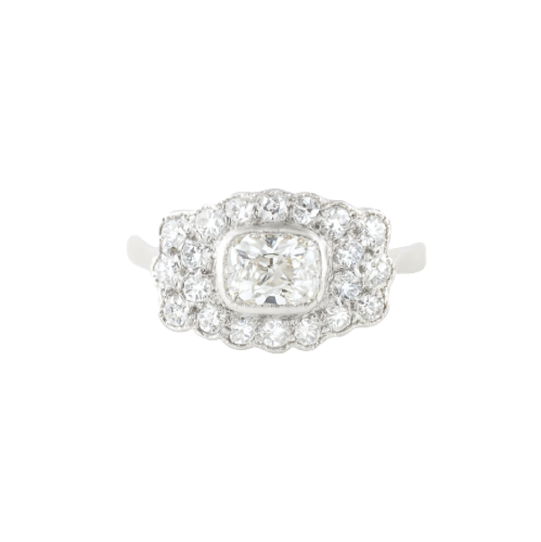Diamond & Cluster Ring in Platinum | English c.1940s - image 1