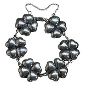 Georg Jensen Bracelet 387 Four Leaf Clover designer Kim Naver. Sterling Silver. Mark Constable Unit 301