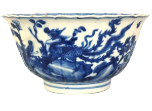 A CHINESE BLUE AND WHITE PORCELAIN BOWL