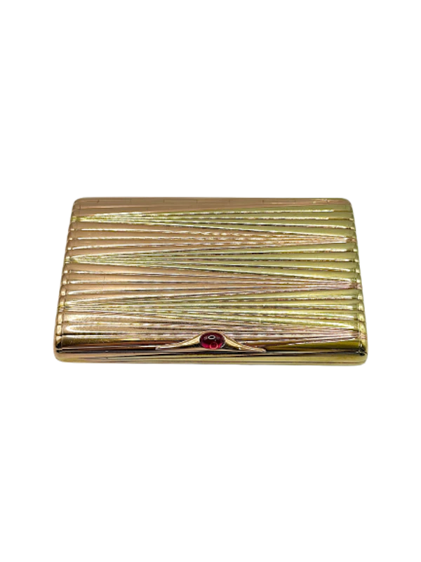 Russian two colour gold cigarette case, c.1910, St Petersburg. - image 1