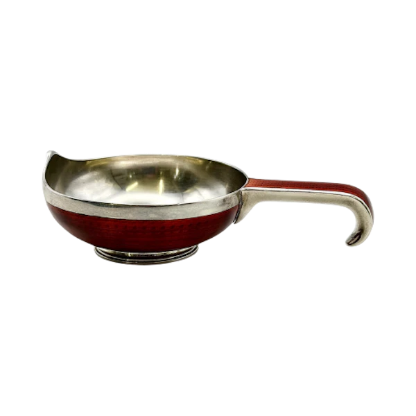 Faberge red guilloché enamel kovsh, St Petersburg, c.1900. - image 1