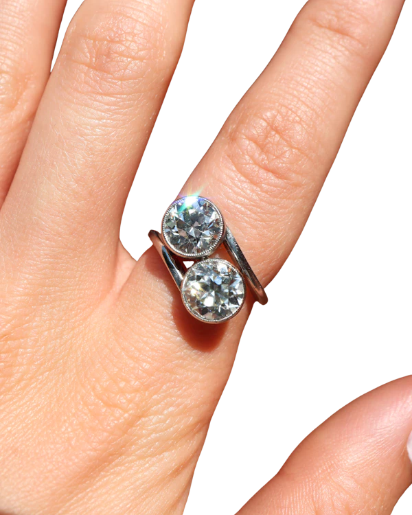 Antique Edwardian Platinum "Toi et Moi" Old Cut Diamond Ring - image 1