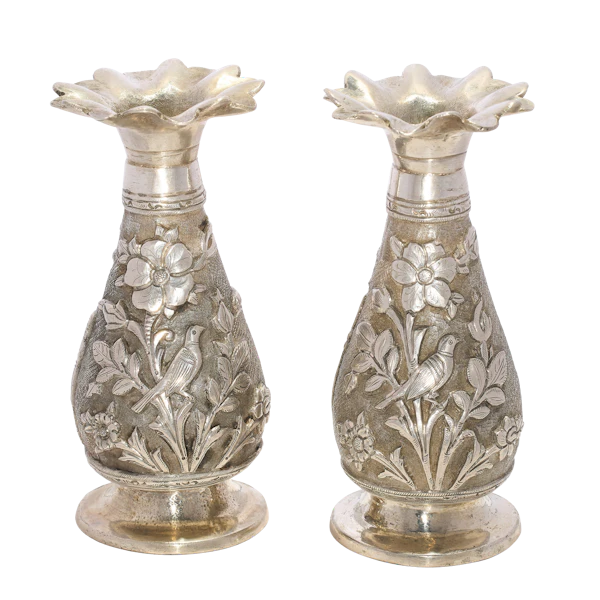 A pair of (Qajar period) silver flower vases, made in Isfahan or Shiraz, late 19th or early 20th century. - image 1