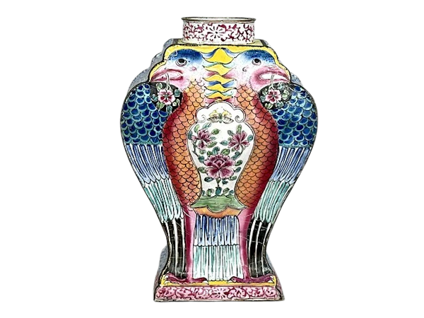 A RARE CHINESE FAMILLE ROSE CANTON ENAMEL TEA CADDY - image 1