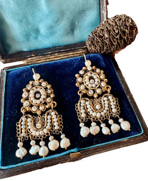 Italian Natural Pearl and High-Carat Gold Pendant Earrings