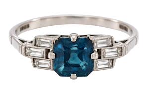 Pretty, Natural Sapphire and Diamond Art Deco Ring Ca 1920-35