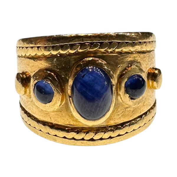 Vintage Etruscan Revival Natural Sapphire Ring in 18k Yellow Gold, Hallmarked 1970 - image 1