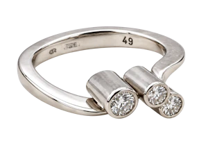 Georg Jensen 3 Diamond Cascade ring 0.33ct 18ct White gold Mark Constable Unit 301