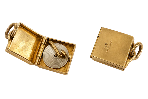 Vintage 9ct Gold Record Player Opening Charm Pendant Mark Constable Unit 301 - image 1