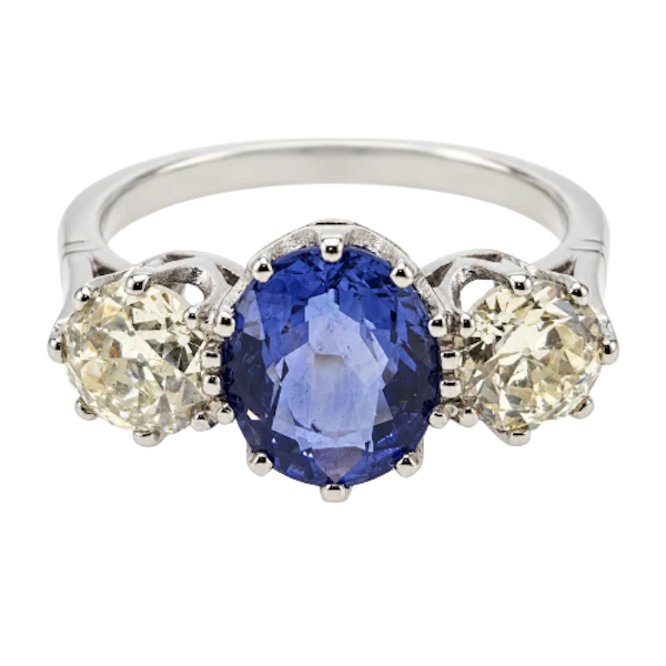 Oval sapphire & diamond 3 stone ring, platinum. - image 1