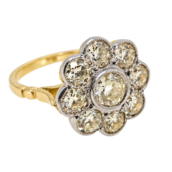 Diamond daisy cluster ring, 18 carat yellow gold - image 1